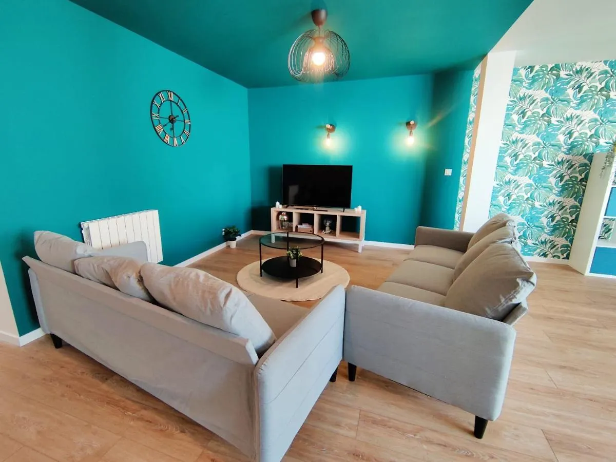 Couette-café Chambre Arvor Avec Salle De Bains Privative Dans Une Residence Avec Salon Et Cuisine Partages Brest France